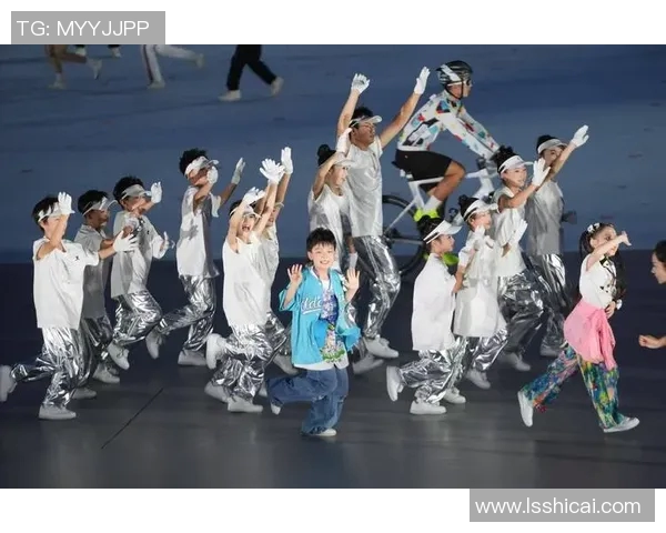 成都飞盘队在世界街舞大赛中以58分稳居积分榜首位 成都飞盘队在世界街舞大赛中以58分稳居积分榜首位