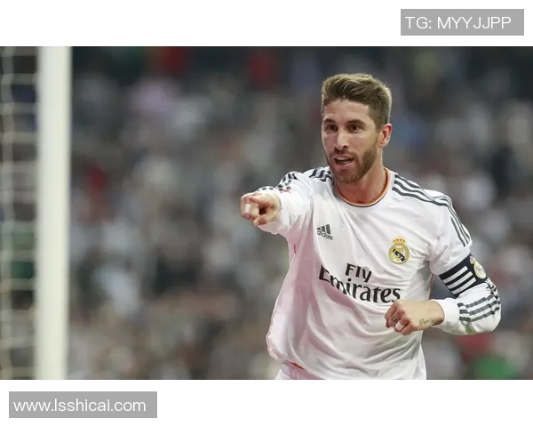 帅气足球明星拉莫斯的传奇人生与场上风采全解析