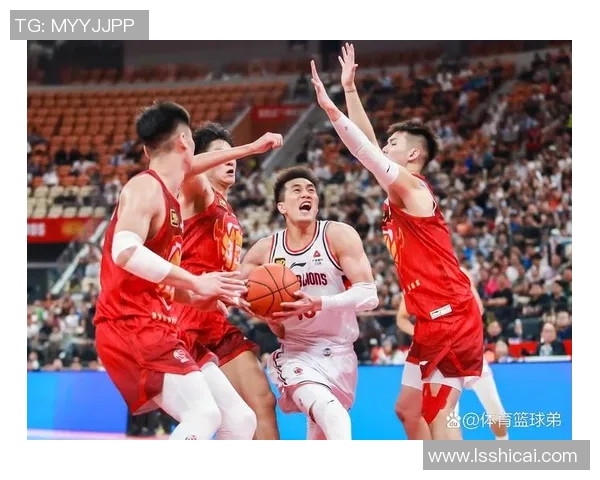 广州篮球队进攻表现分析：优缺点与未来改进方向探讨